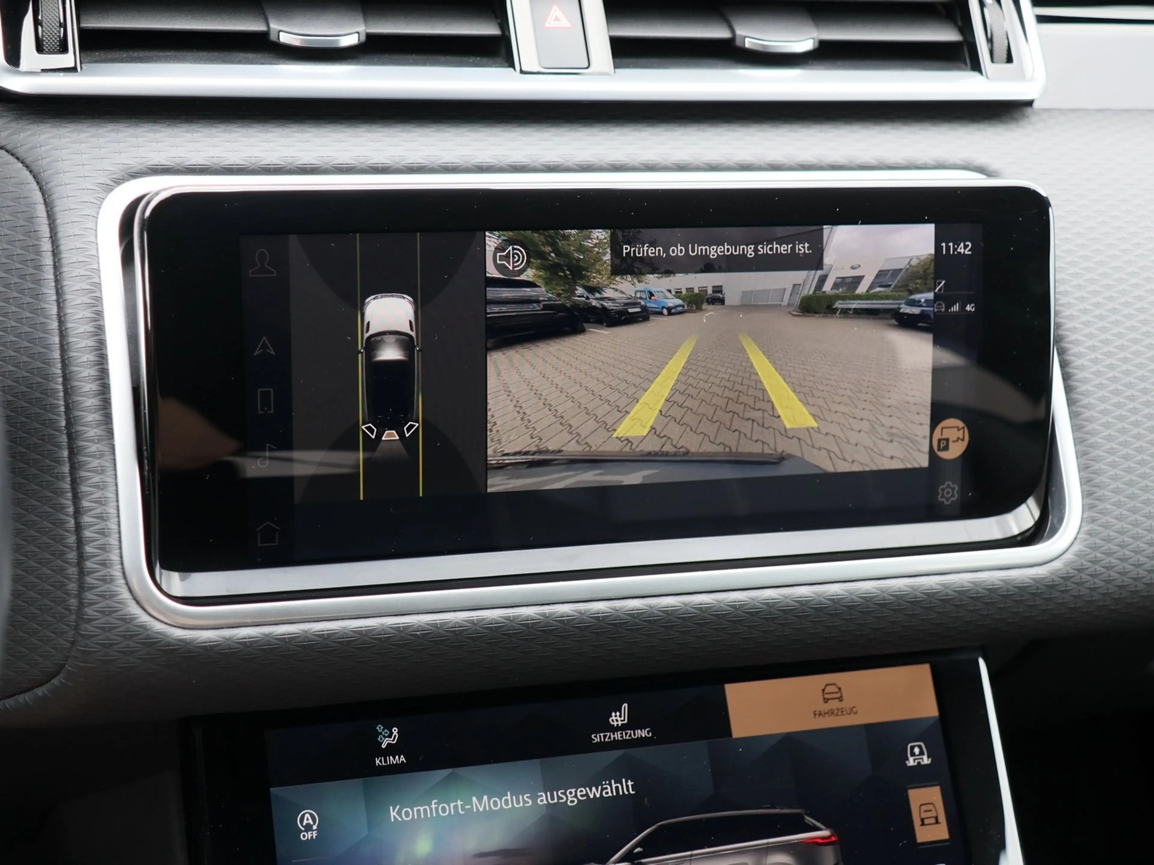 Land Rover Range Rover Velar P250 R-Dynamic SE Luftfederung, Black Pack — photo 10