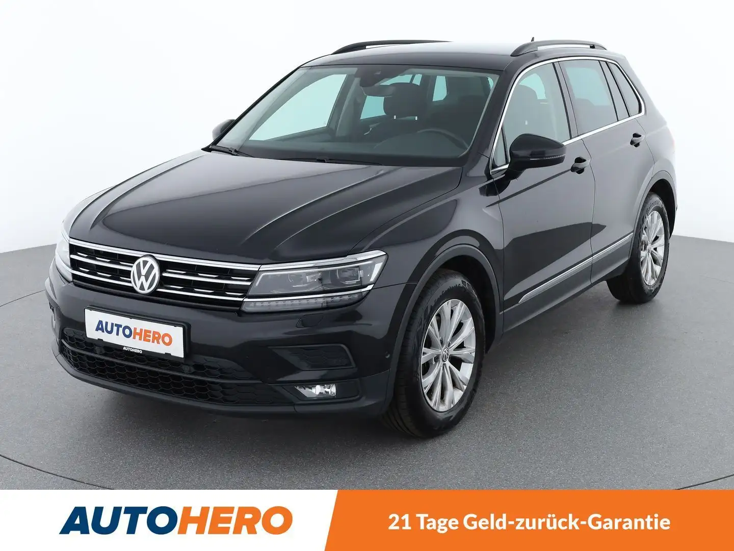 Volkswagen Tiguan 2.0 TDI Comfortline BlueMotion *ACC*MASSAGE*CAM* Schwarz - 1