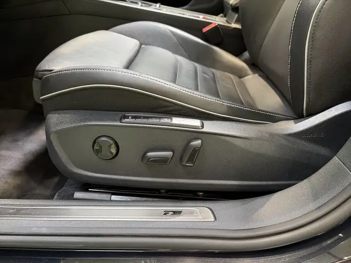 Volkswagen Arteon 2018, foto 9
