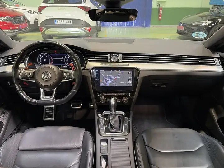 Volkswagen Arteon 2018, foto 11