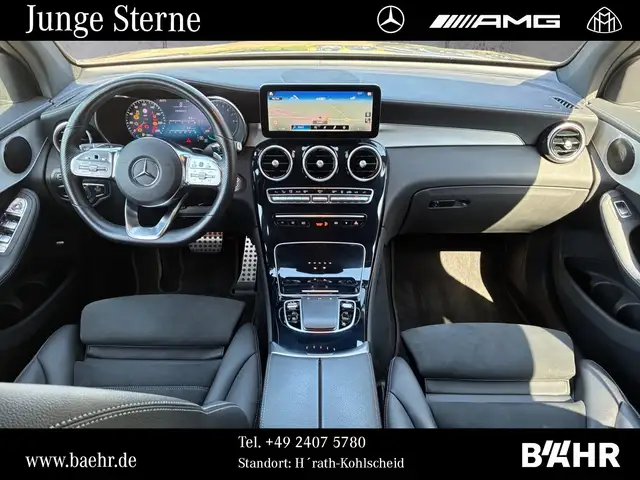 Mercedes-Benz 300 view 4