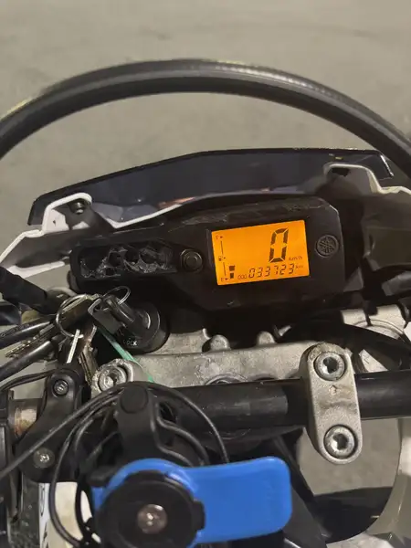Yamaha WR 125 - foto 6