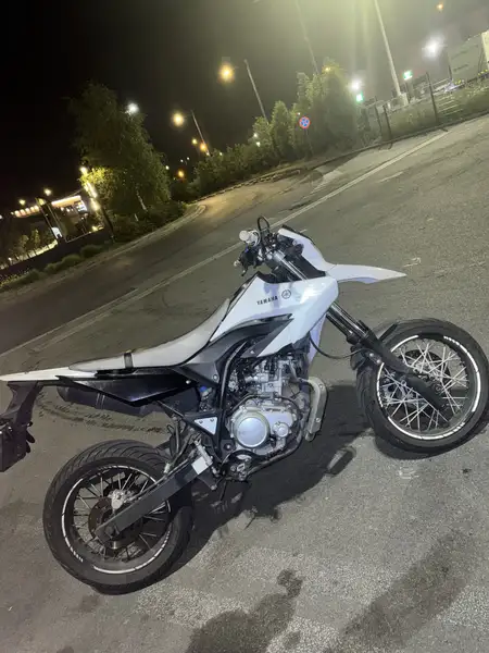 Yamaha WR 125 - foto 3