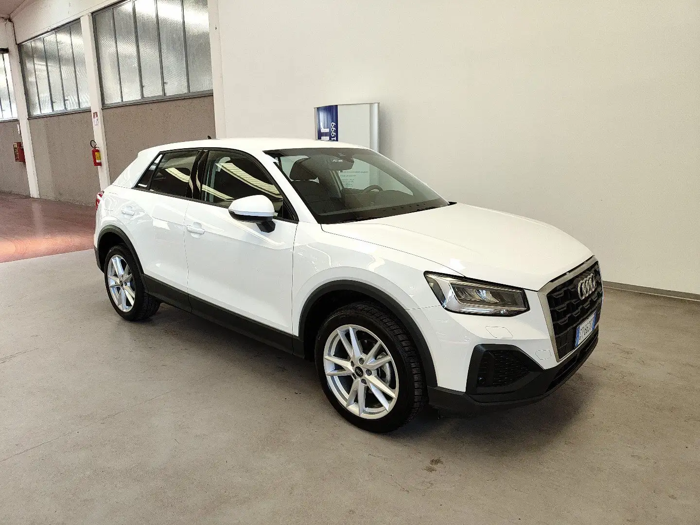Audi Q2 30 TDI Cruise Navi Retrocamera Fari LED Cerchi 18” Wit - 2