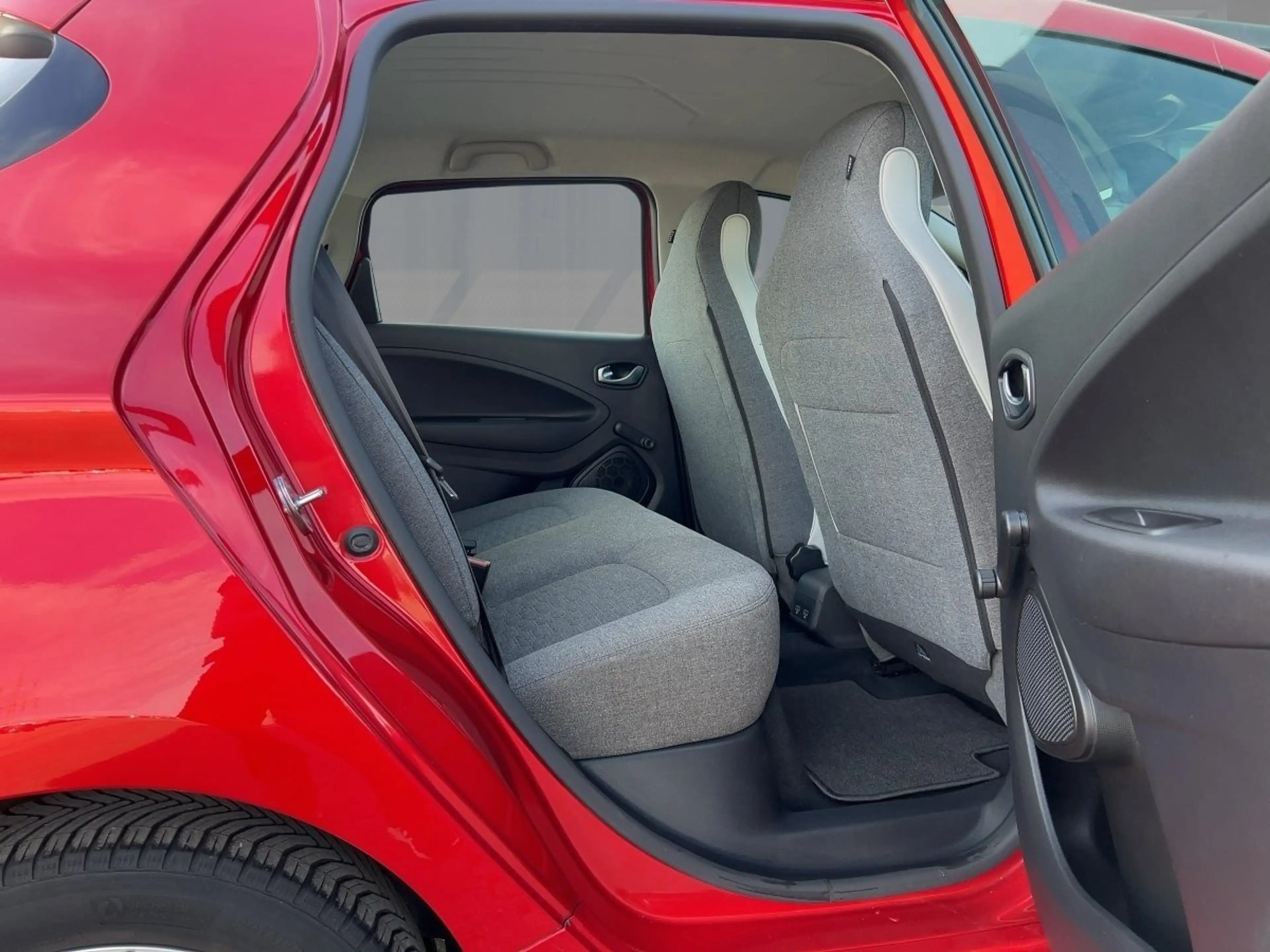 Renault ZOE EXPERIENCE R135 50kWh CCS MIETBATTERIE — photo 9