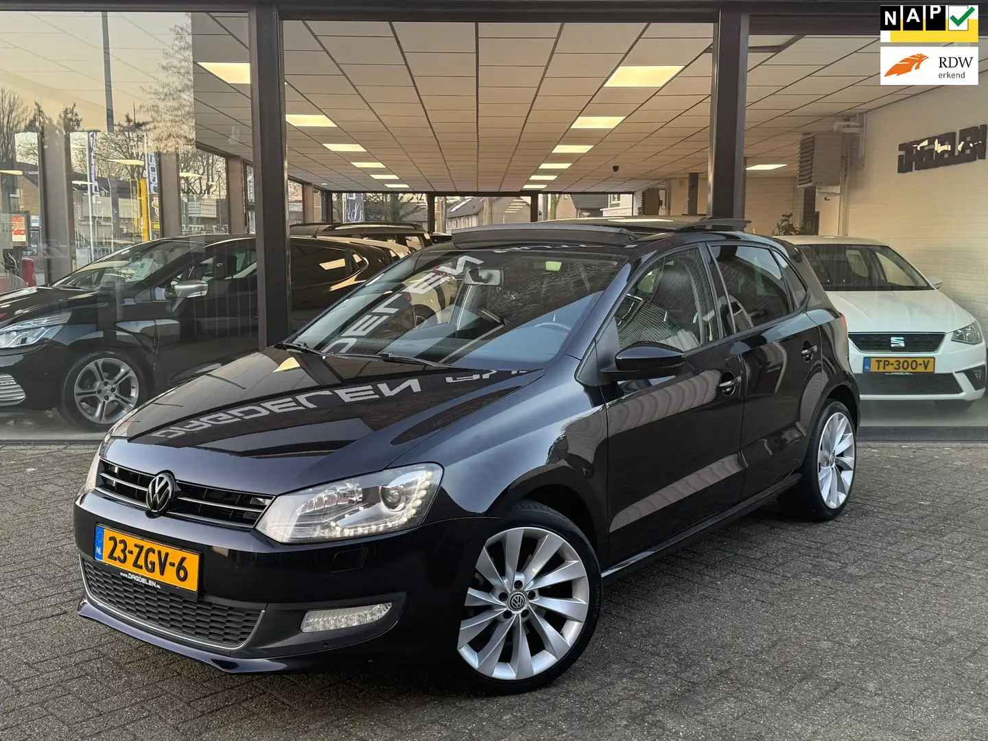 Volkswagen Polo 1.2 TSI AUTOMAAT | PANORAMA DAK | XENON | LEDER | Nero - 1