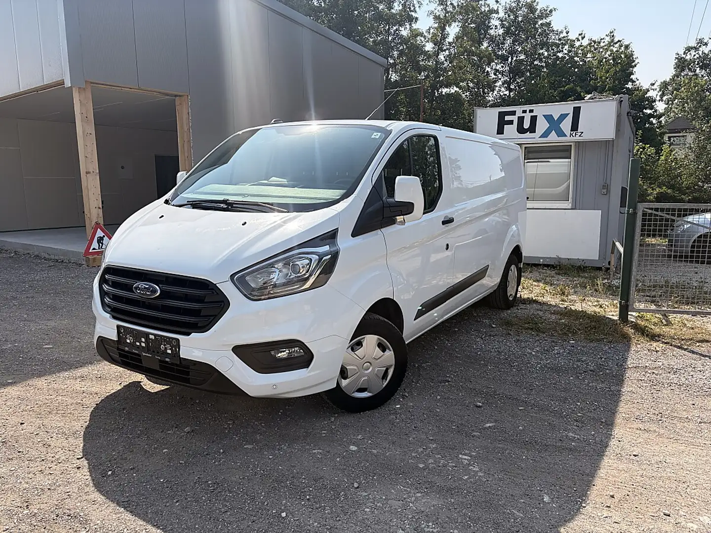 Ford Transit Custom Kasten 2,0 L2H1 300 Trend Weiß - 1