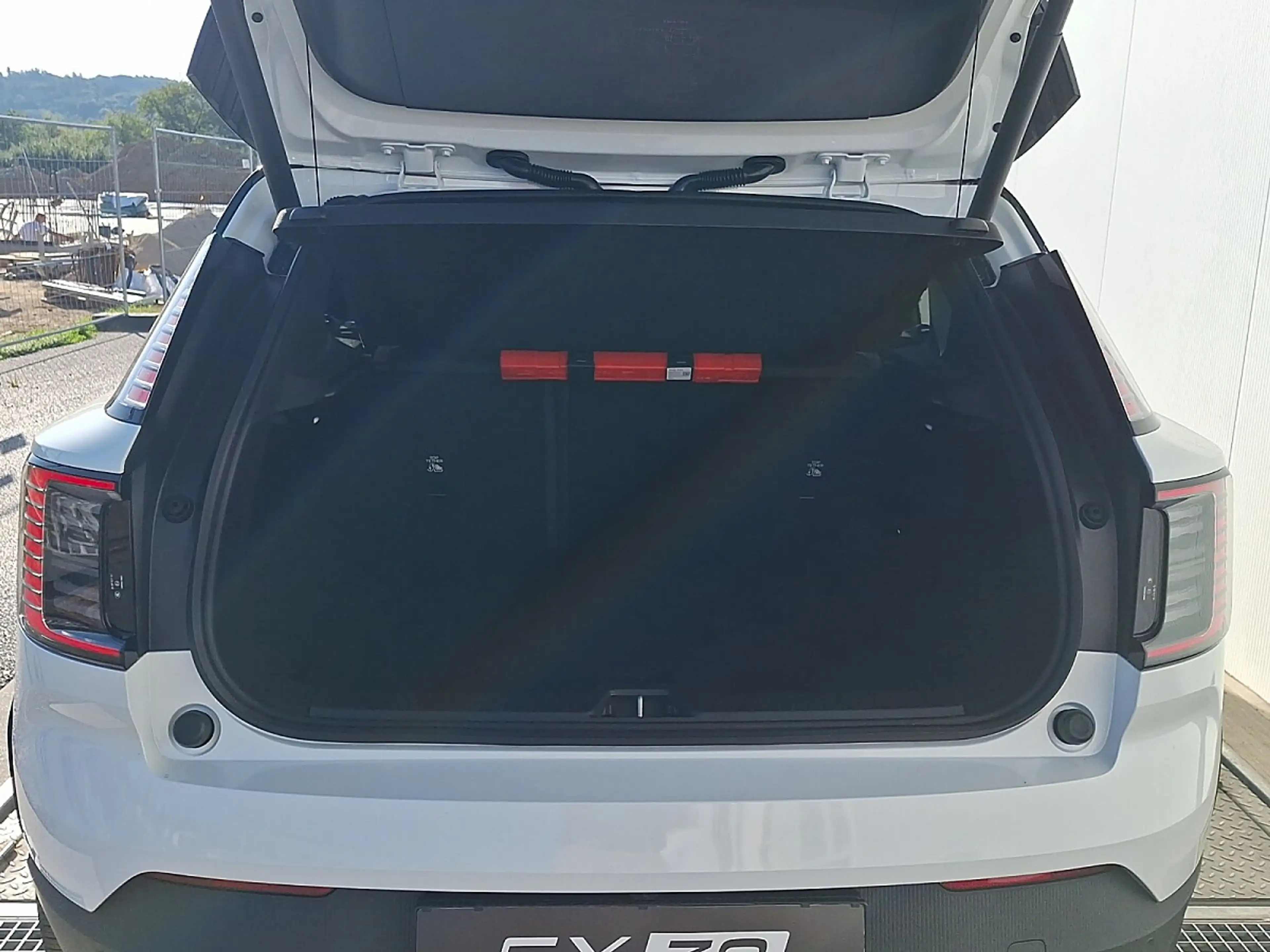 Volvo EX30 VOLVO EX30 P5 Long Range Ultra — photo 6