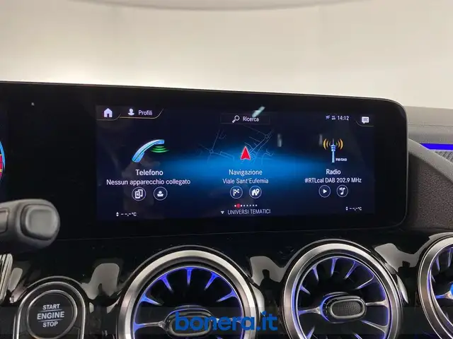 Mercedes-Benz GLA view 15