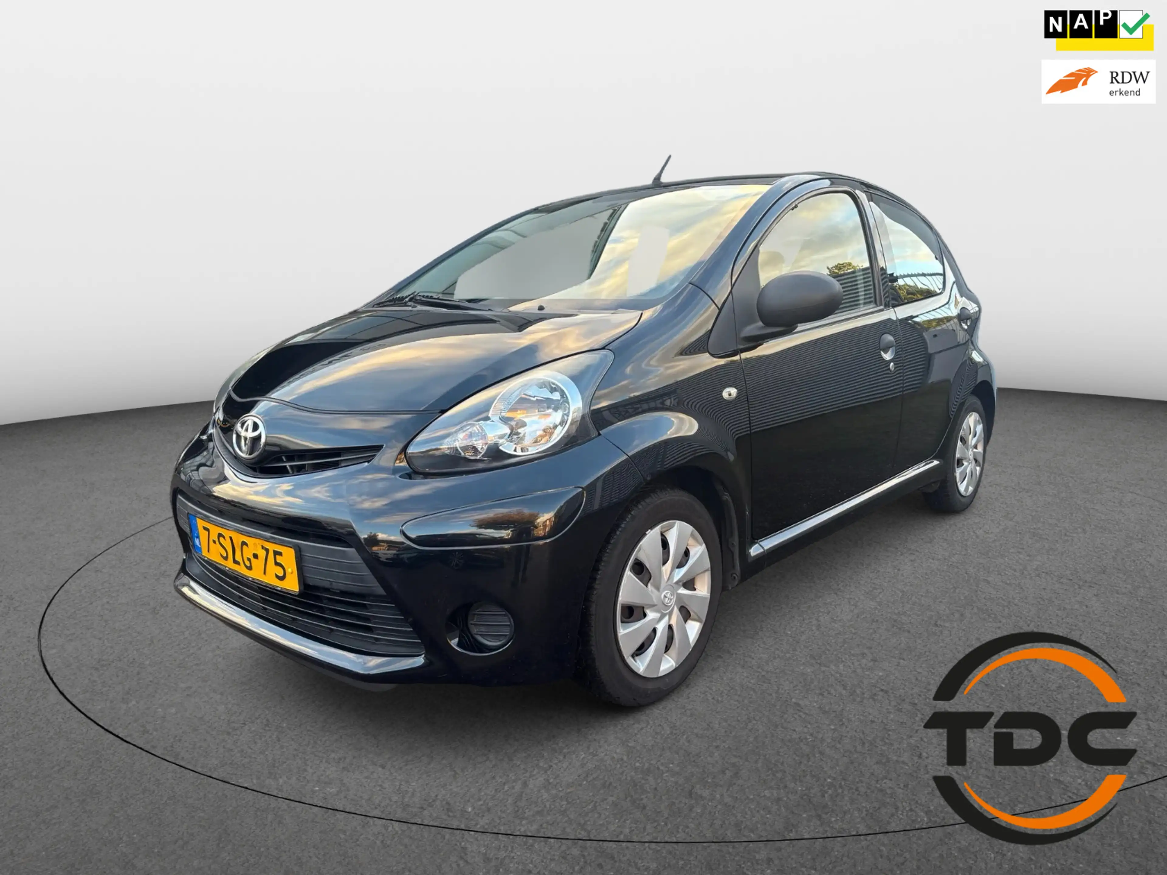 Toyota Aygo 1.0 VVT-i NAP Airco Bluetooth 64.000KM
