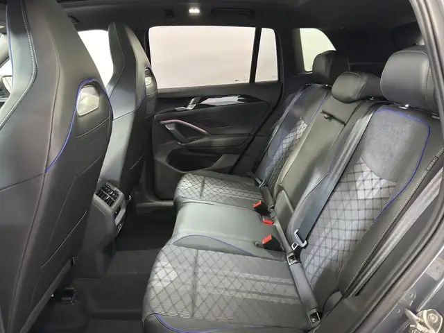 Volkswagen Tiguan view 15