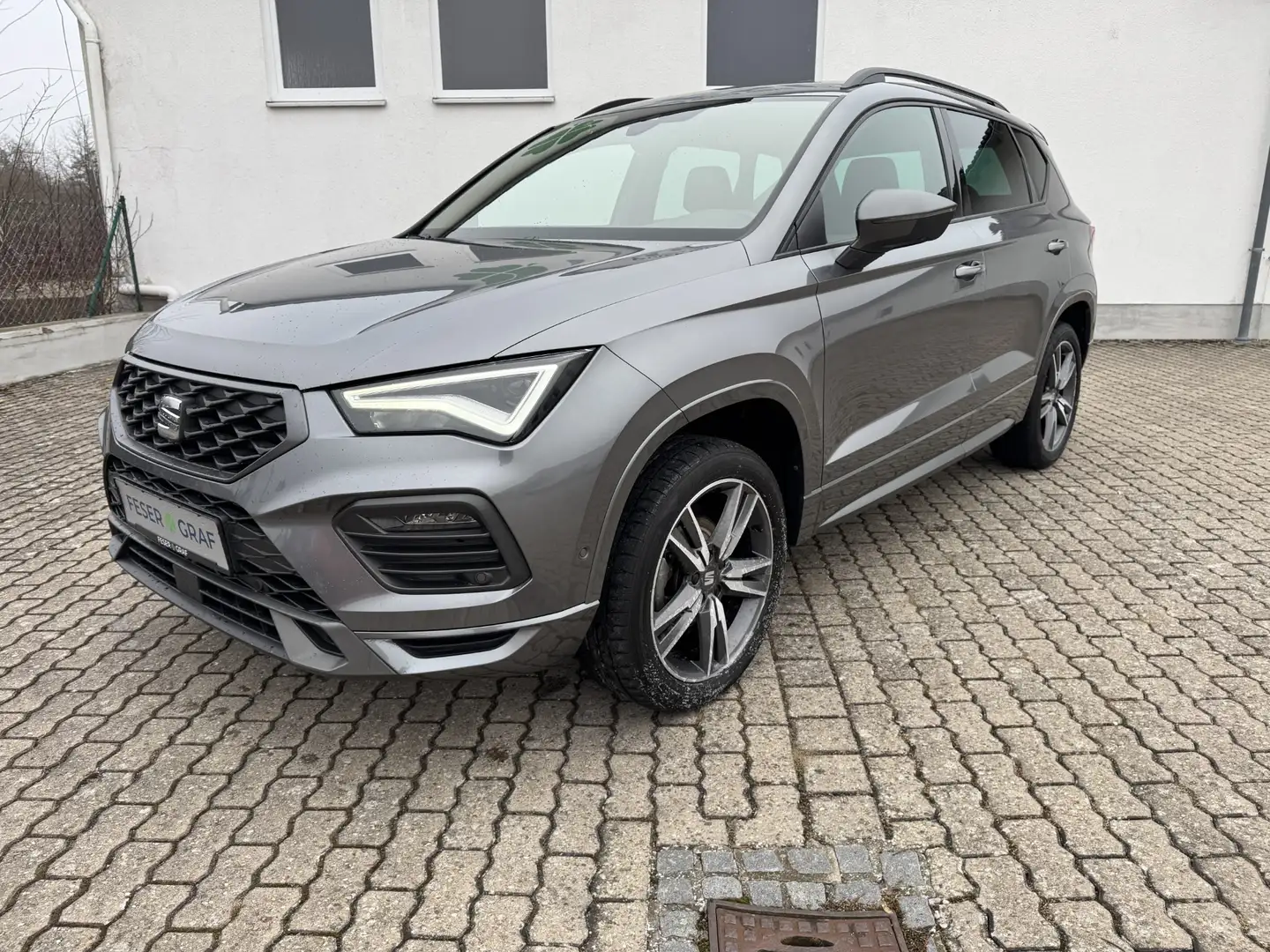 SEAT Ateca FR 1.5 TSI DSG ACC AHK eHECK NAVI VIRTUAL Grau - 2