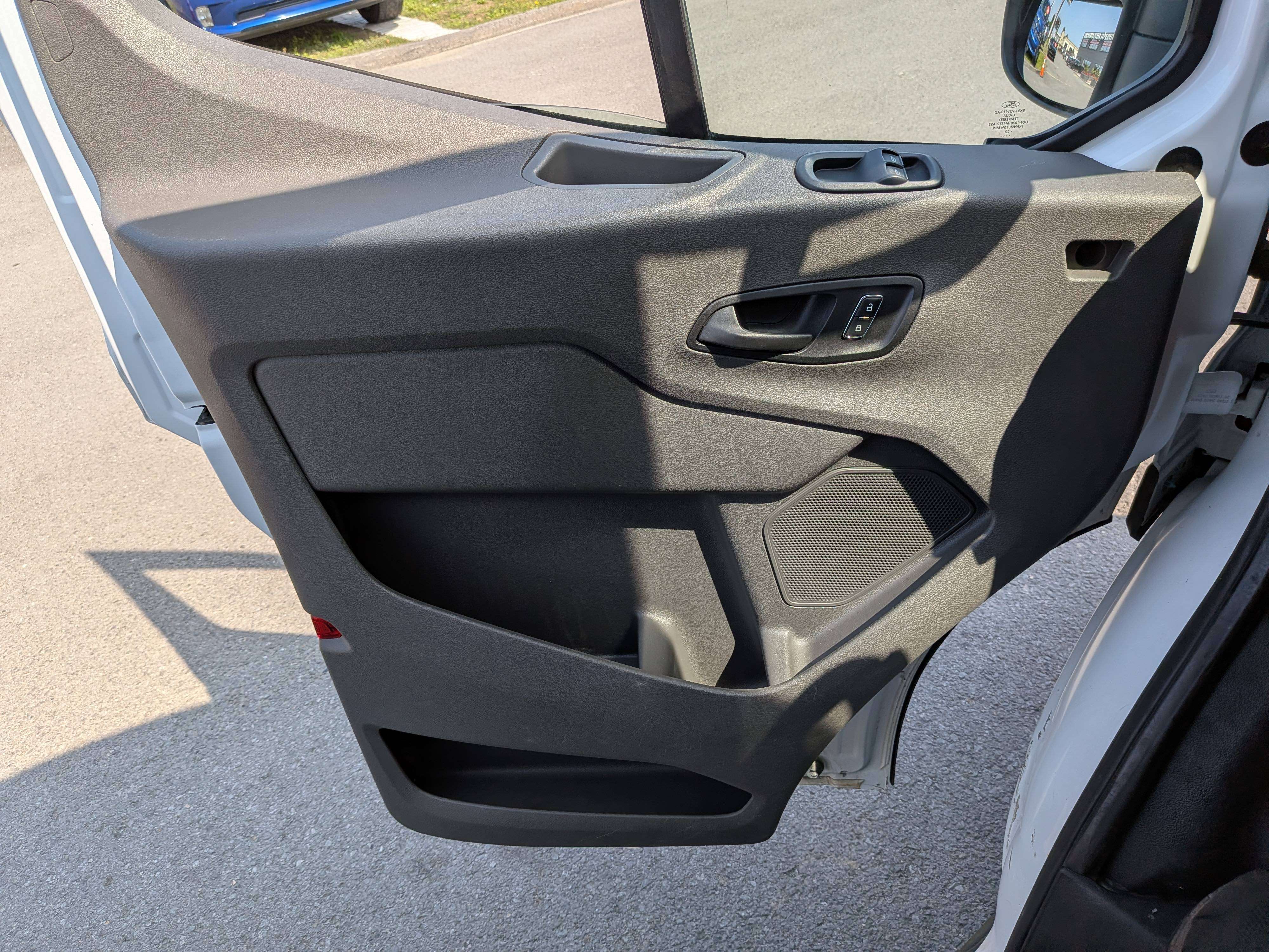 Ford Transit Cargo Van 2022