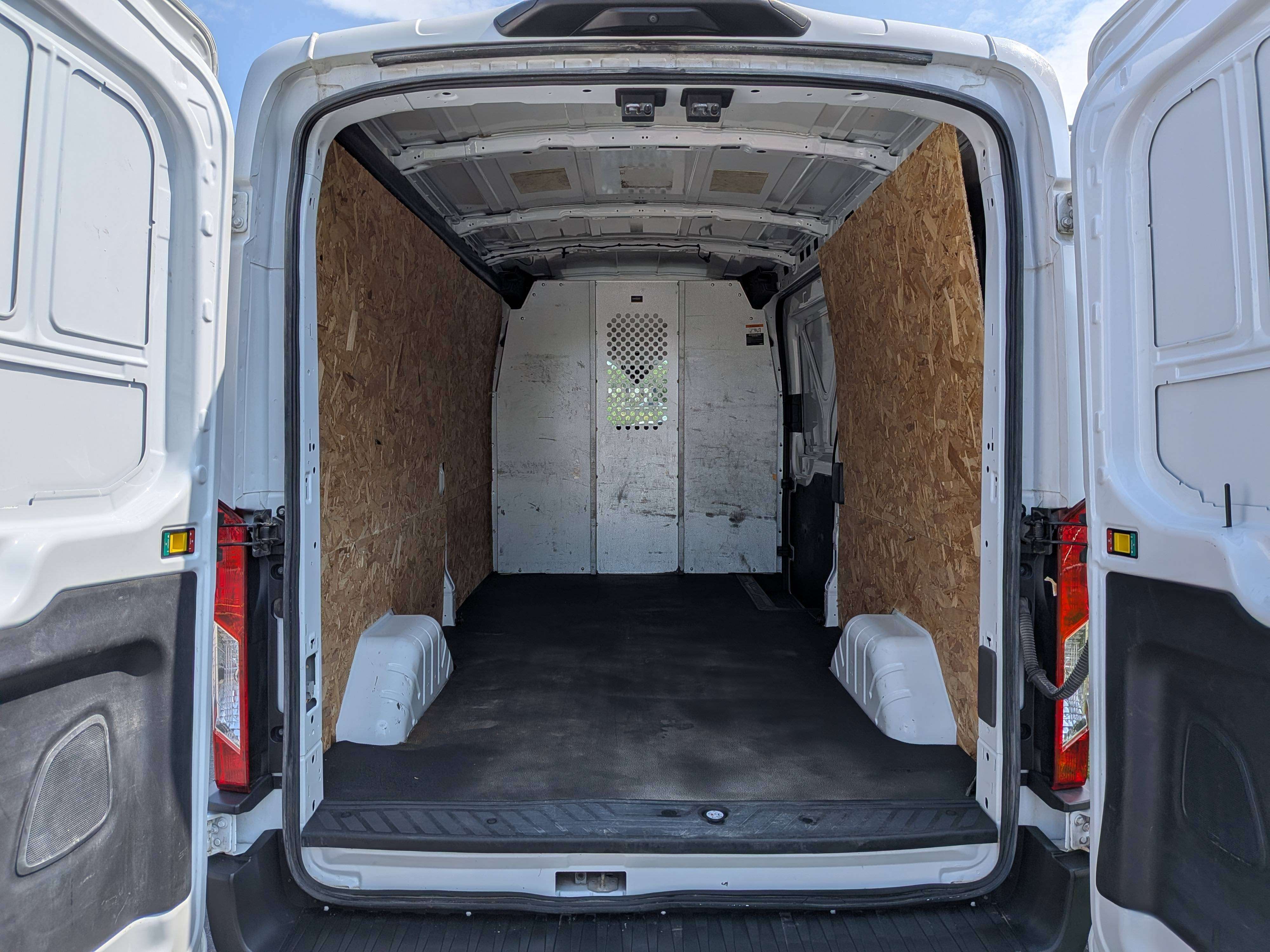 Ford Transit Cargo Van 2022