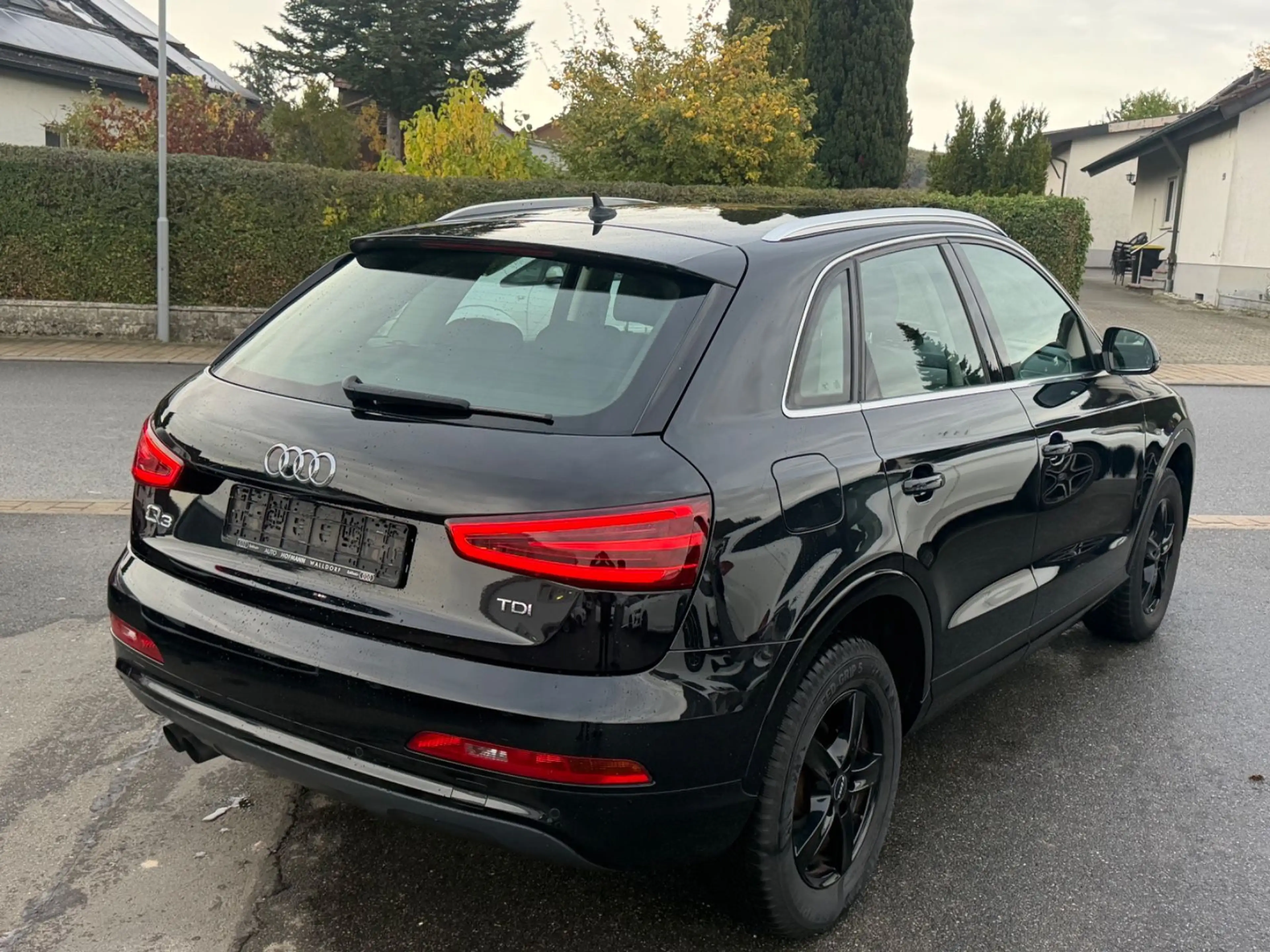 Audi Q3 2.0 TDI*NEU*TÜV*NAVI*2.0*140PS* — photo 3