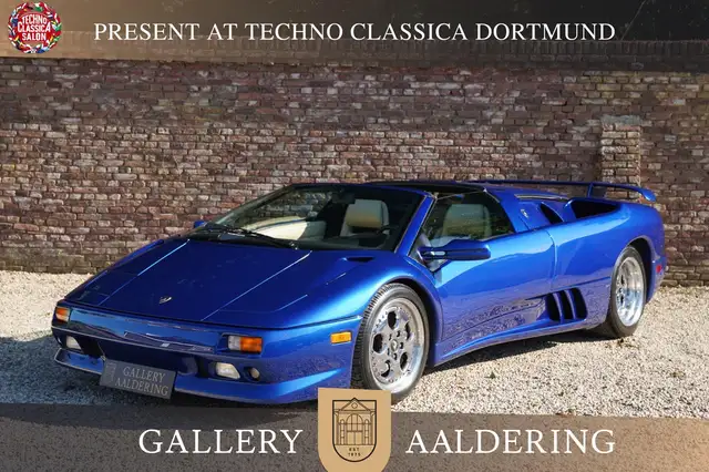 Lamborghini Diablo Roadster VT "35.000 kms and dealer service" The pr