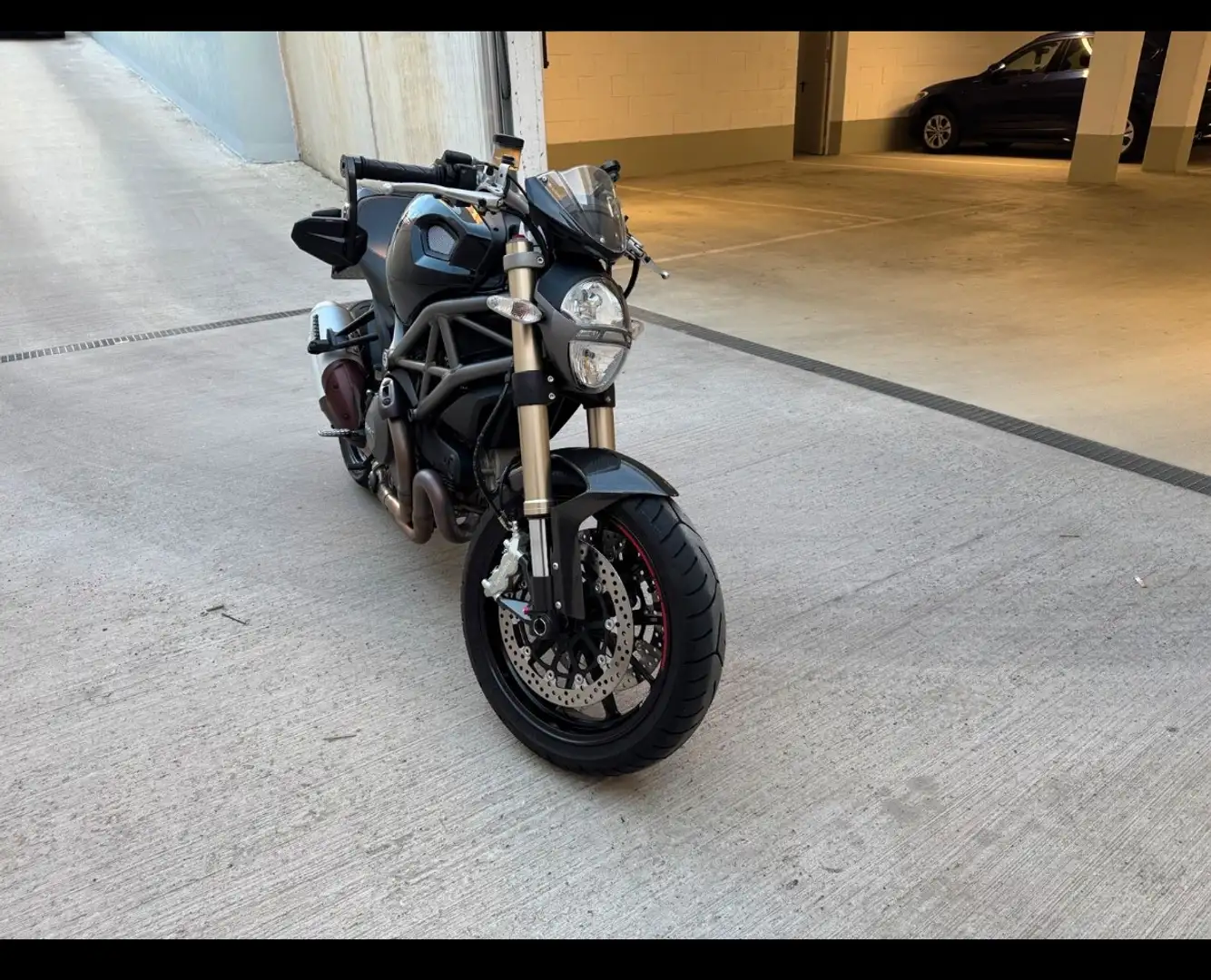 Ducati Monster 1100 Ducati Monster 1100 Evo Black Serie - 2