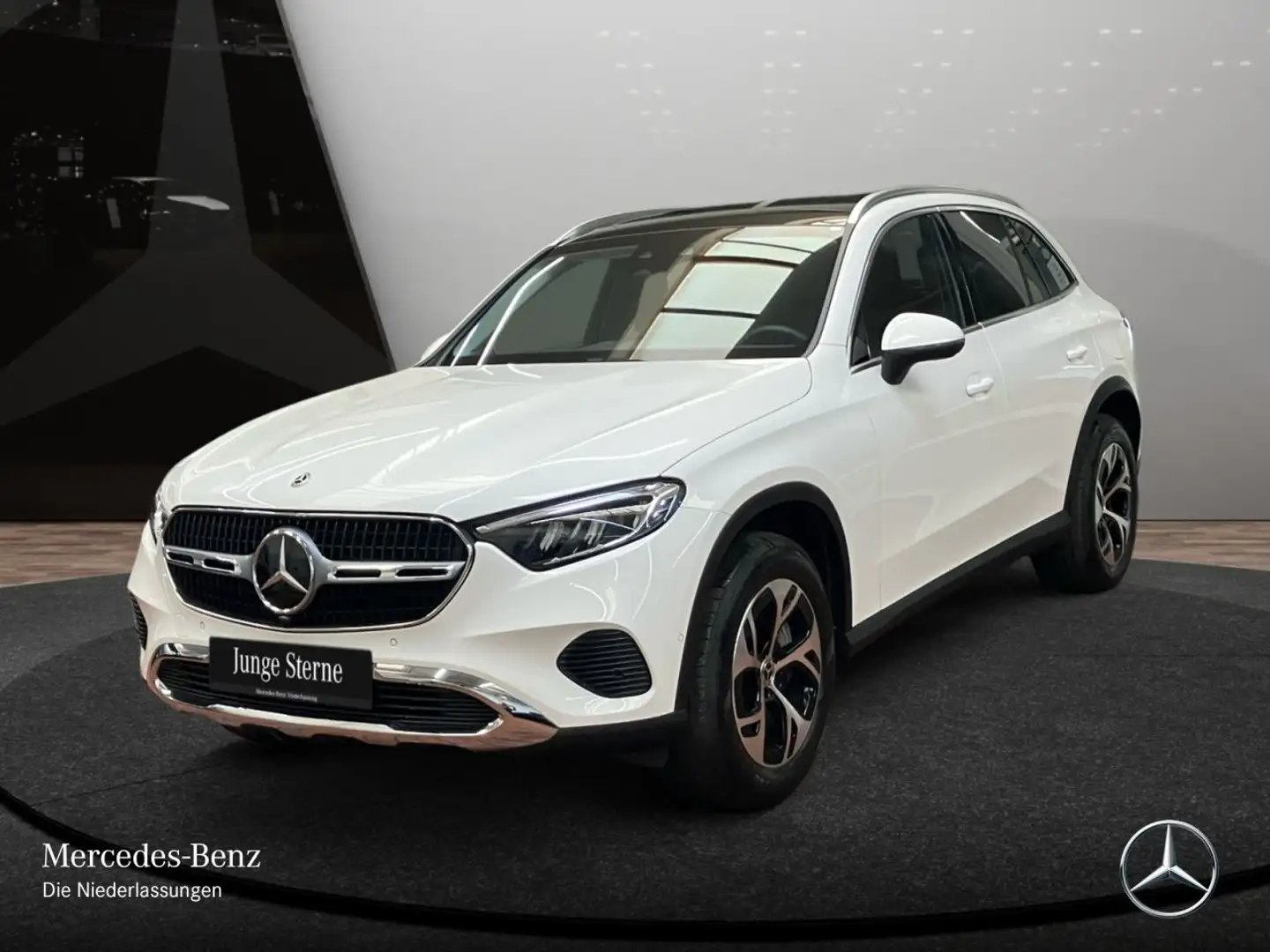 Mercedes-Benz GLC 300 e 4M AVANTG+PANO+AHK+LED+KAMERA+SITZKLIMA Weiß - 2
