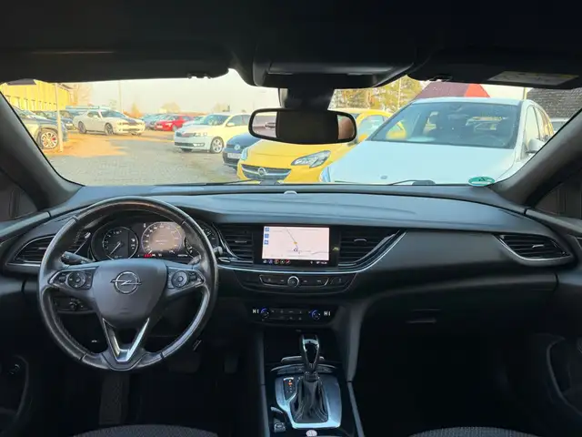 Opel Insignia view 15