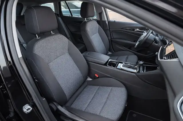 Opel Insignia view 10