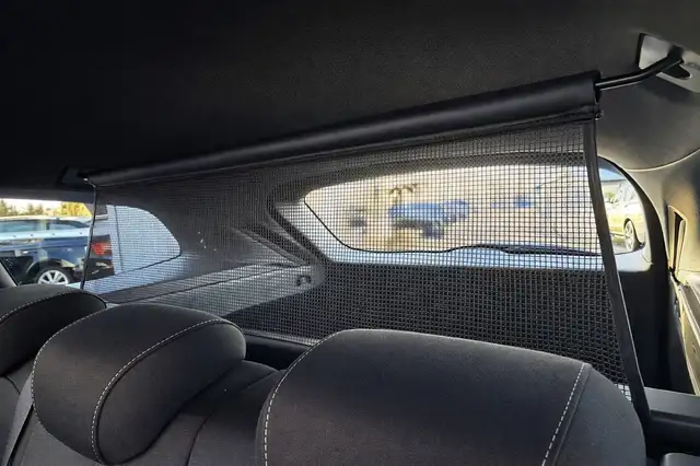Opel Insignia view 12