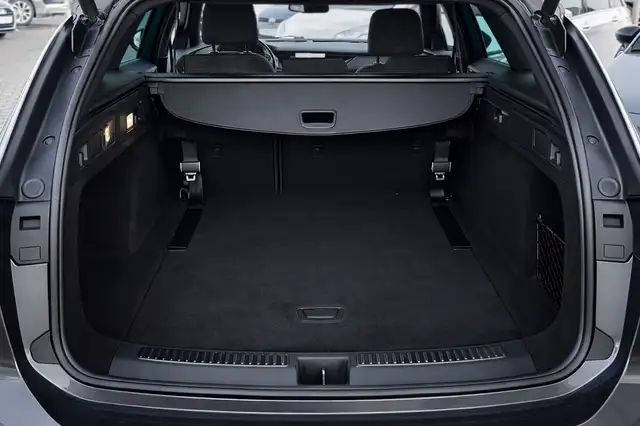 Opel Insignia view 11
