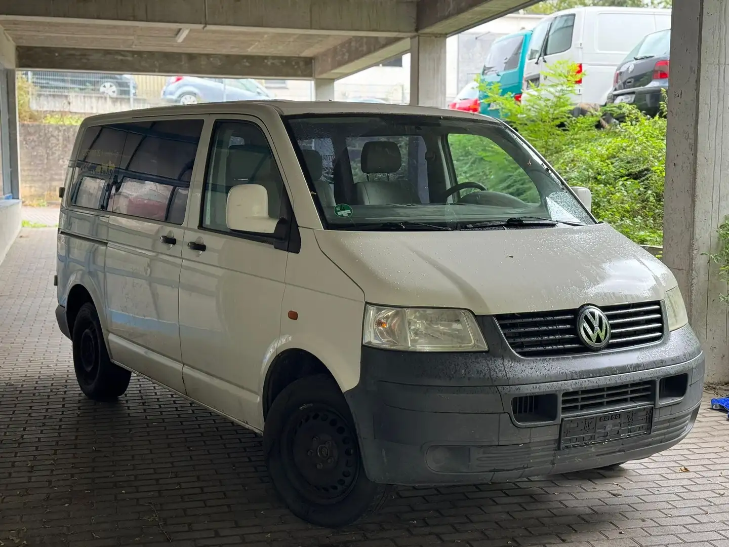 Volkswagen T5 Caravelle ** 9 Sitze ** Weiß - 1