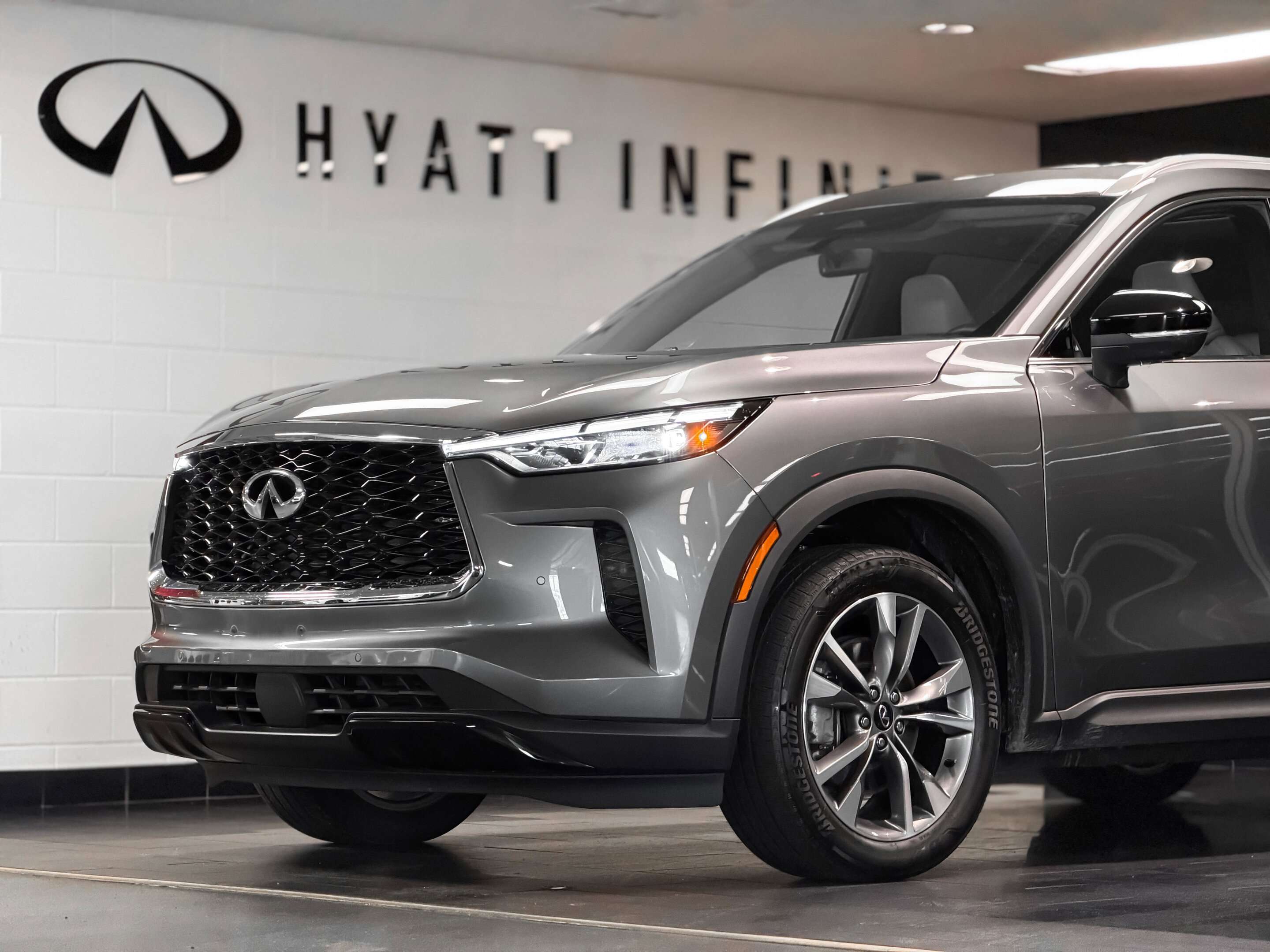 2024 Infiniti QX60 LUXE | Wireless Charging Pad | Memory Seats — снимка 3