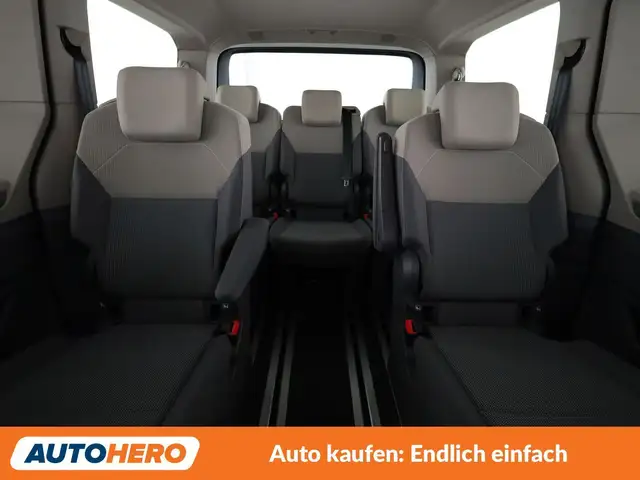 Volkswagen T7 Multivan 2.0 TDI Life lang Ansicht 15