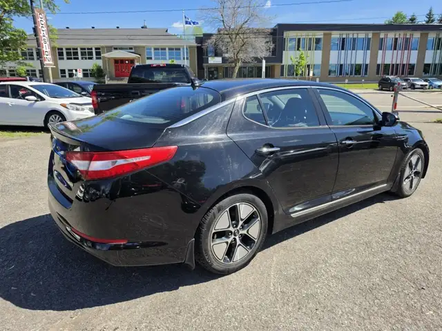 Kia Optima 2011 — photo 4