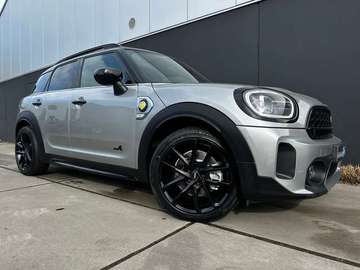 1.5A PHEV ALL4 *AUT*HUD*LEDER*ACC*CAMERA*KEYLESS*