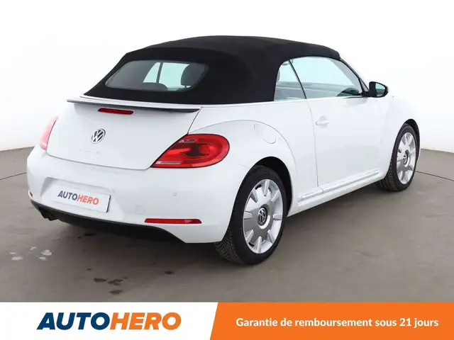 Volkswagen Beetle view 6
