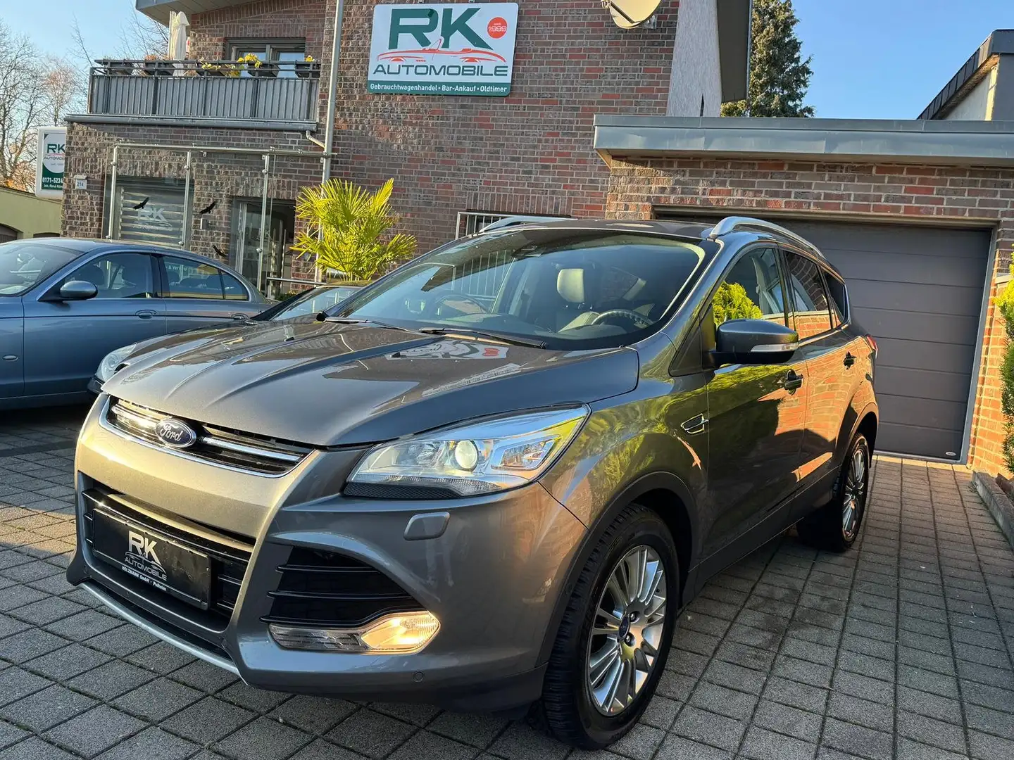 Ford Kuga Titanium - 1