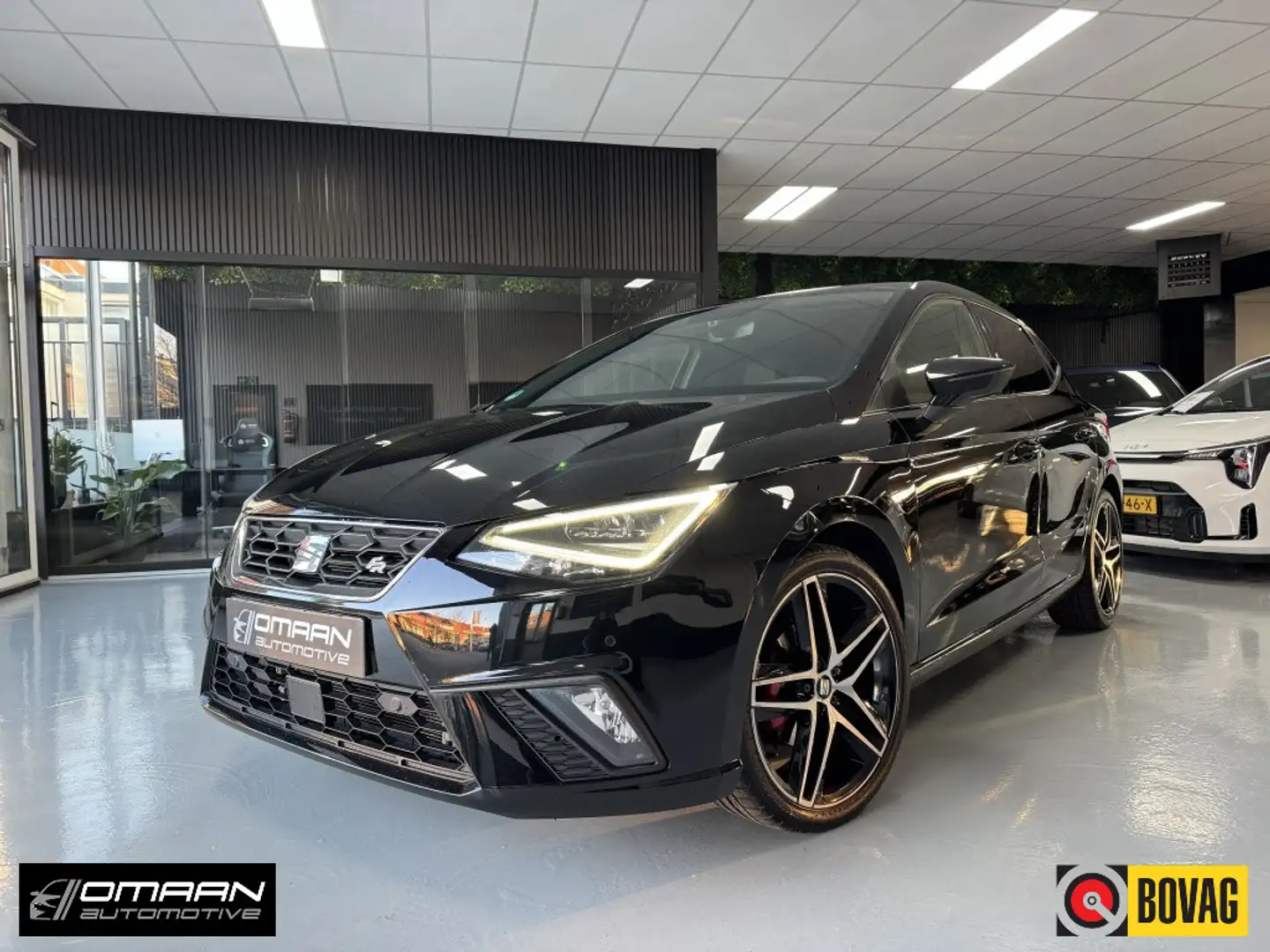 SEAT Ibiza 1.0 TSI FR DSG 116PK ACC KEYLESS CARPLAY Zwart - 1