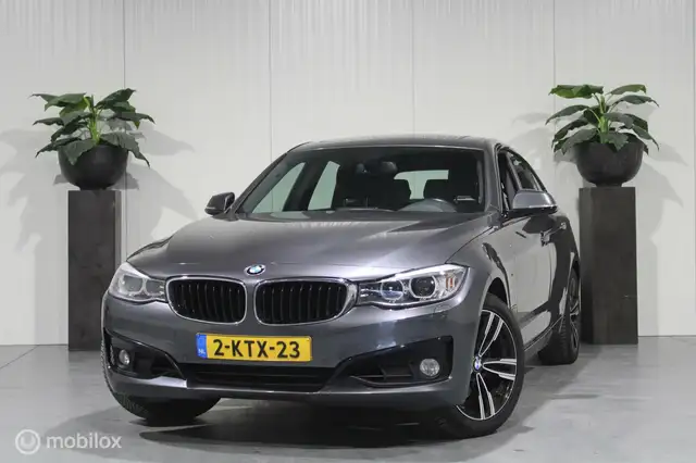 BMW 328 3-serie Gran Turismo 328i Executive motor schade