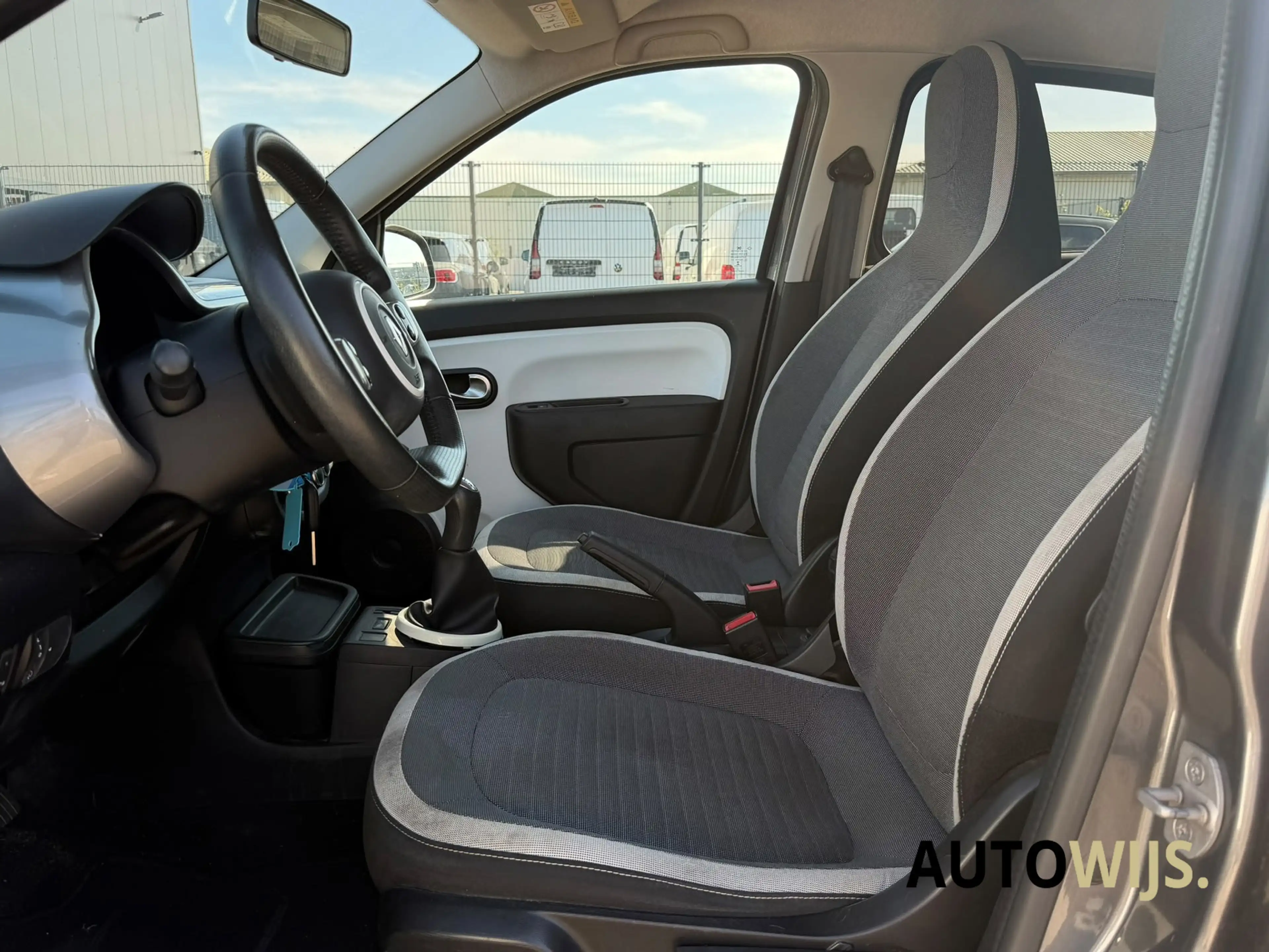 Renault Twingo 1.0 SCe Limited|NL AUTO|AIRCO|APK 7-2027|GOED ONDE — photo 12