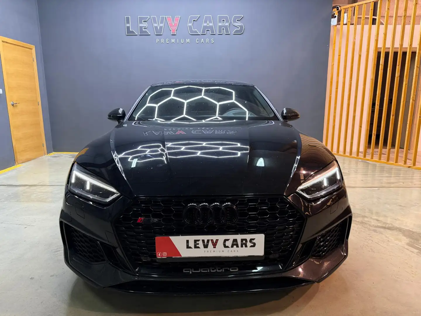 Audi RS5 Sportback 2.9 TFSI quattro tiptronic Zwart - 2
