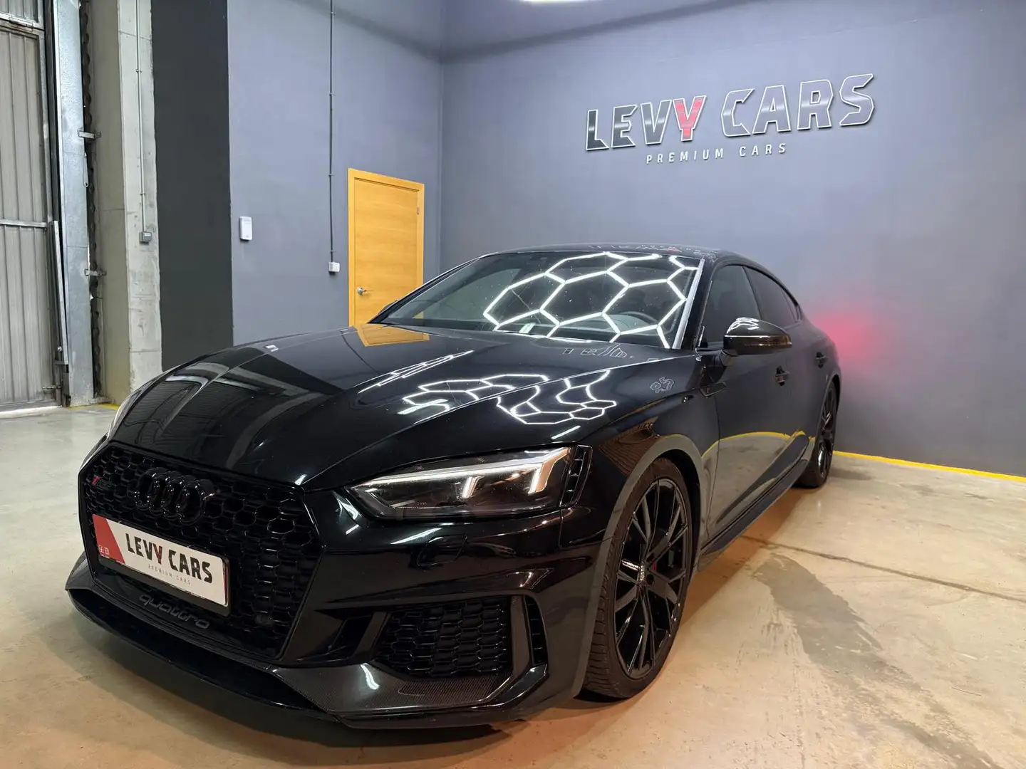 Audi RS5 Sportback 2.9 TFSI quattro tiptronic Zwart - 1
