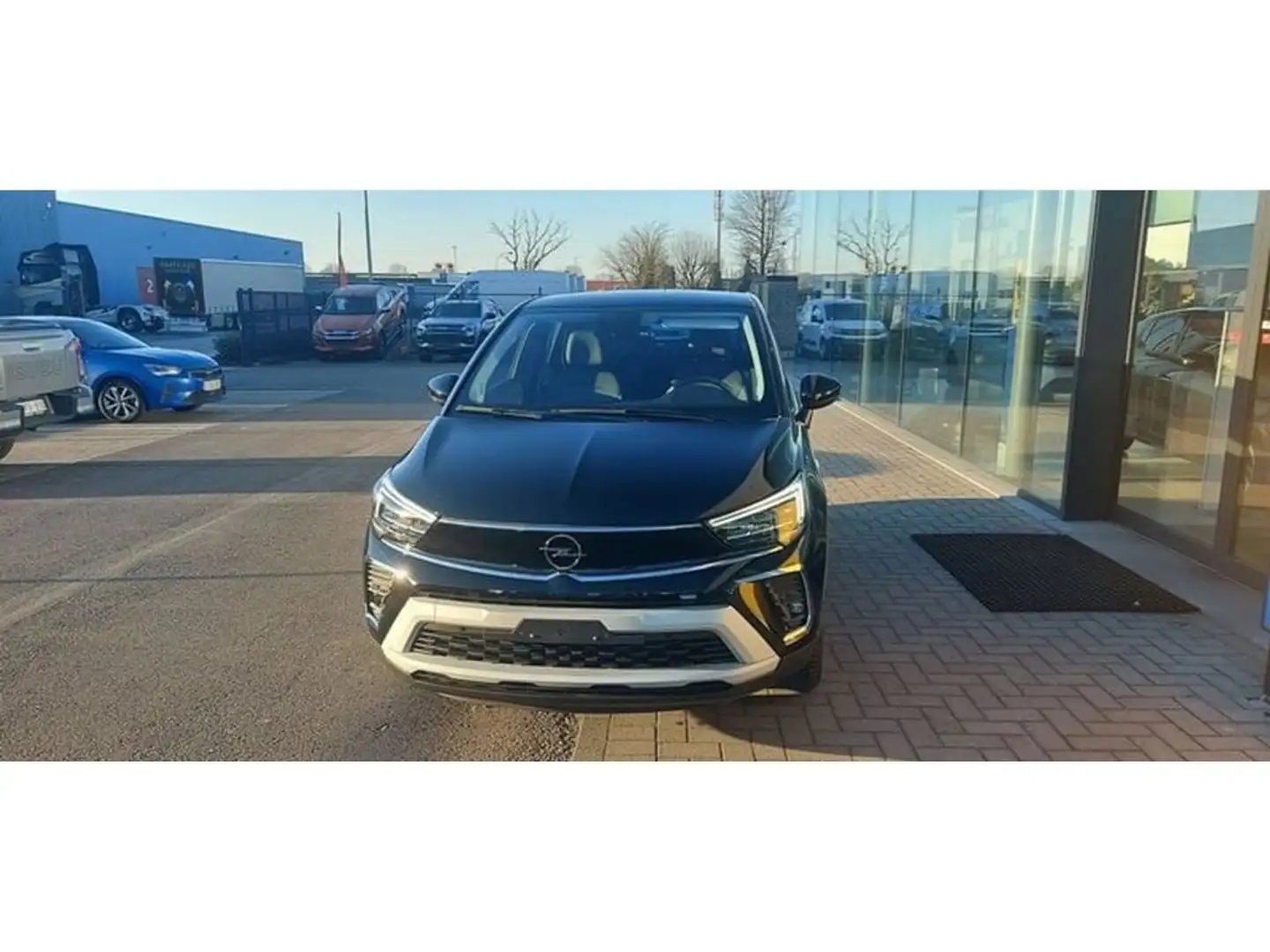 Opel Crossland 1.2T AT6 130 pk Elegance GPS, Camera, Park sensore Zwart - 2
