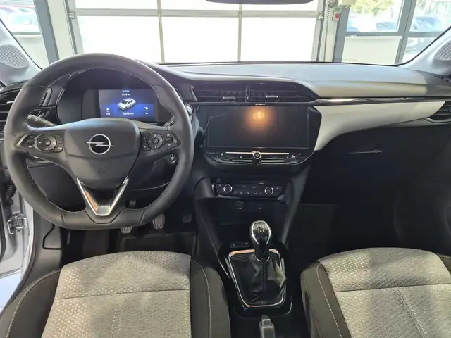 Opel Corsa view 9