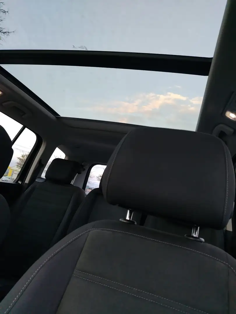 Volkswagen Touran 2.0 tdi Rline - 1