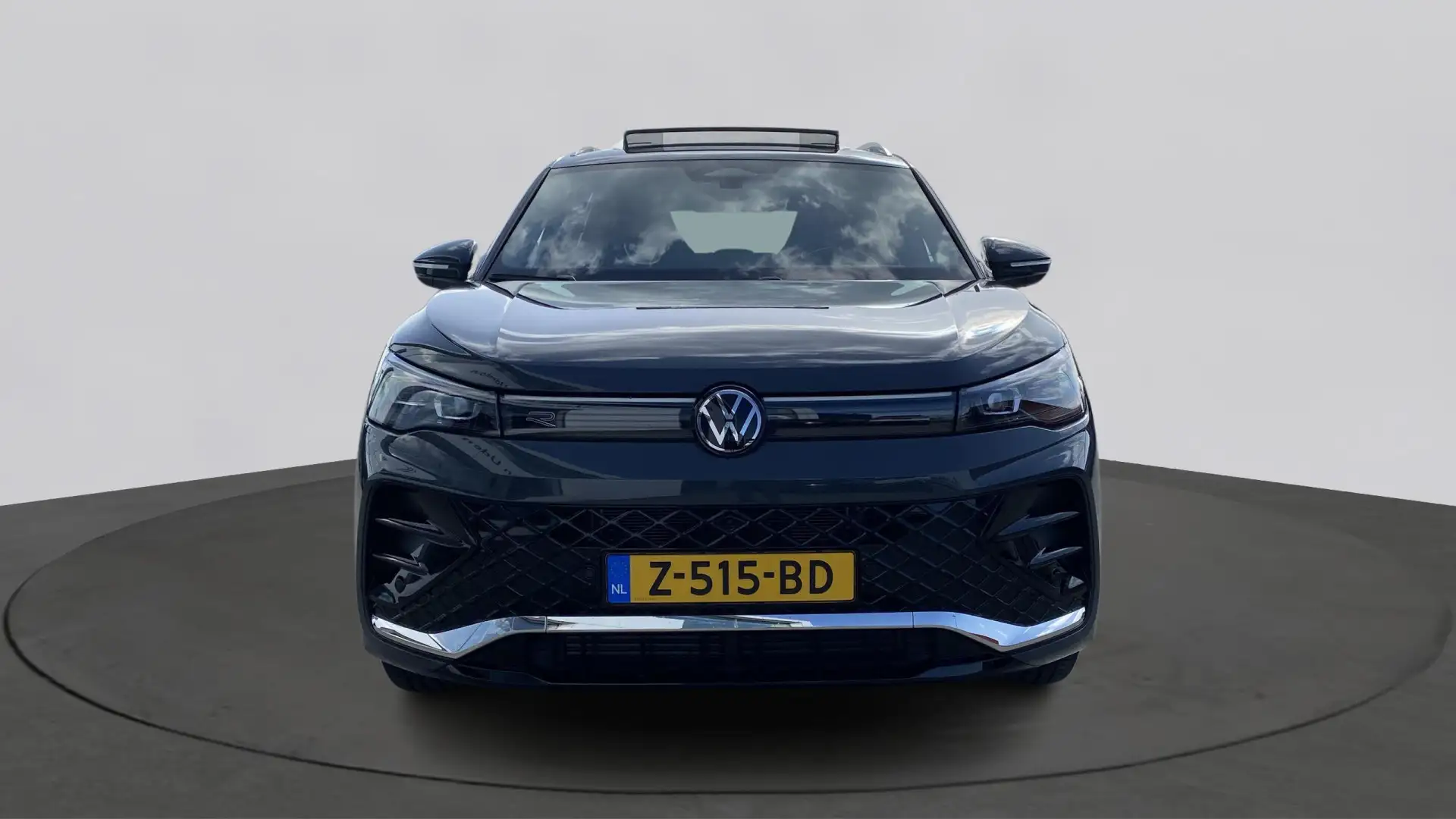 Volkswagen Tiguan 1.5 TSI R-Line Business | Massagestoelen | Pano | Grijs - 2