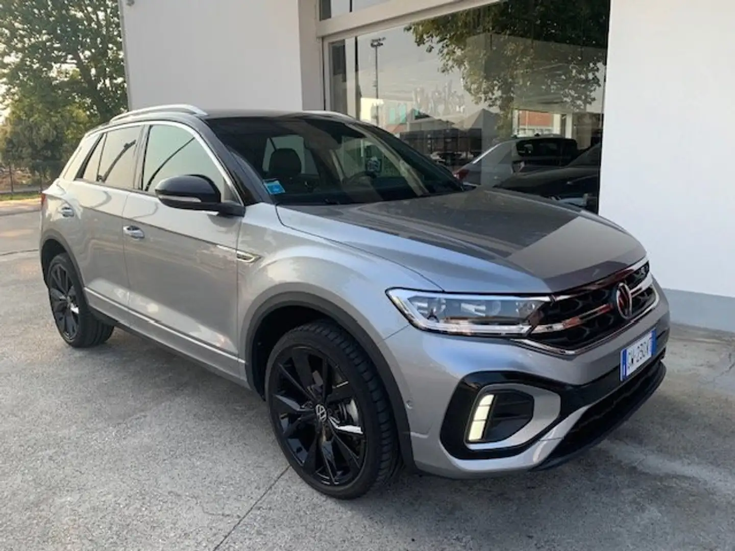 Volkswagen T-Roc T-Roc 2.0 tdi R-Line 150cv dsg Argento - 1