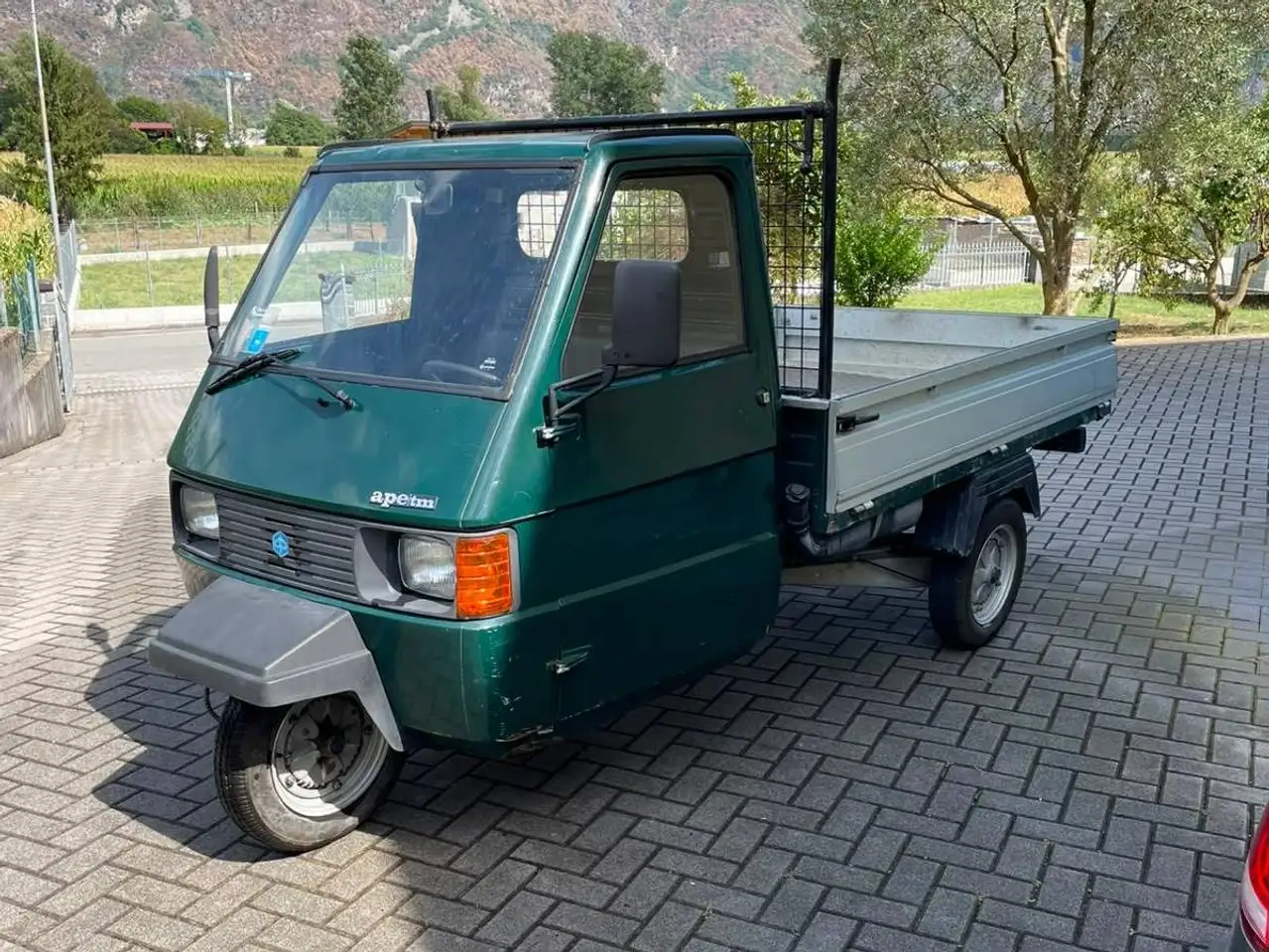 Piaggio Ape TM 703 con volante ,Cassone fisso e lungo, foto 1