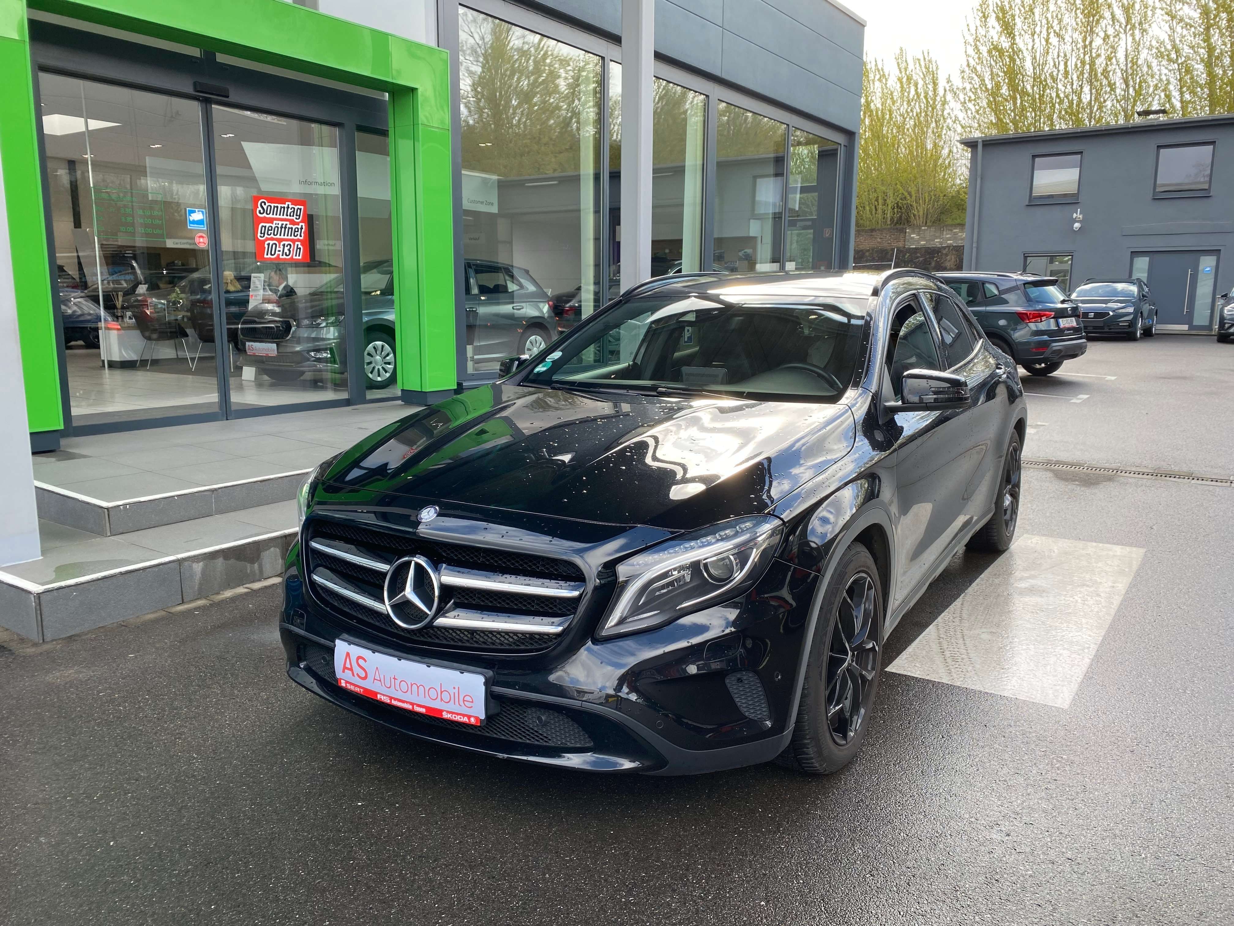 Mercedes-Benz GLA 200