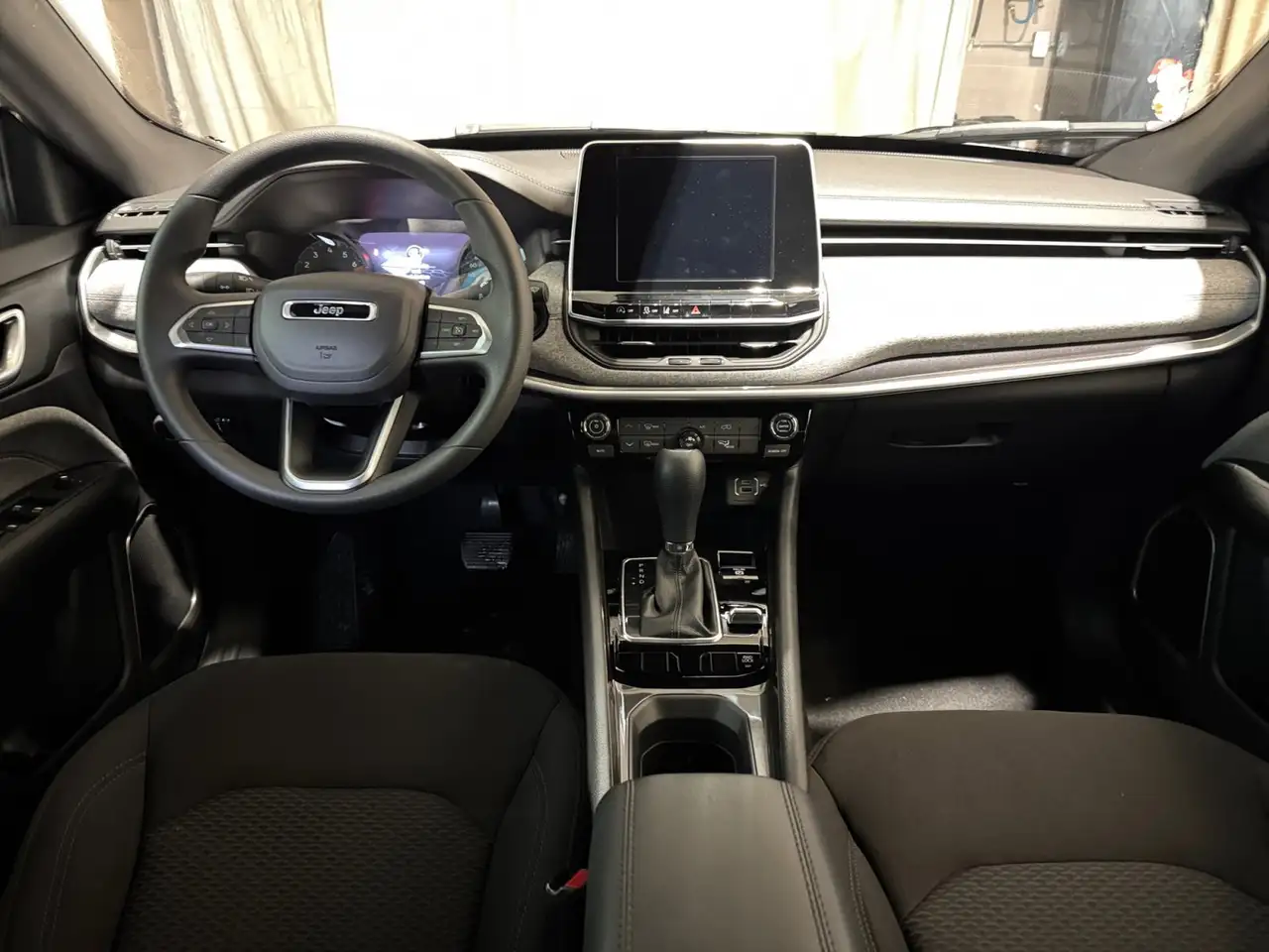 Jeep Compass photo Jeep Compass