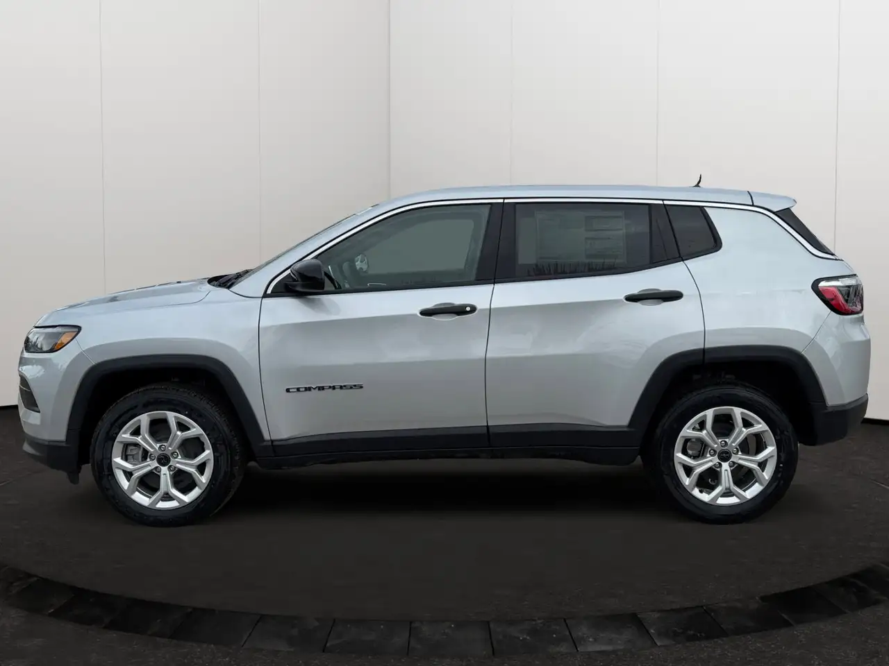 Jeep Compass photo Jeep Compass