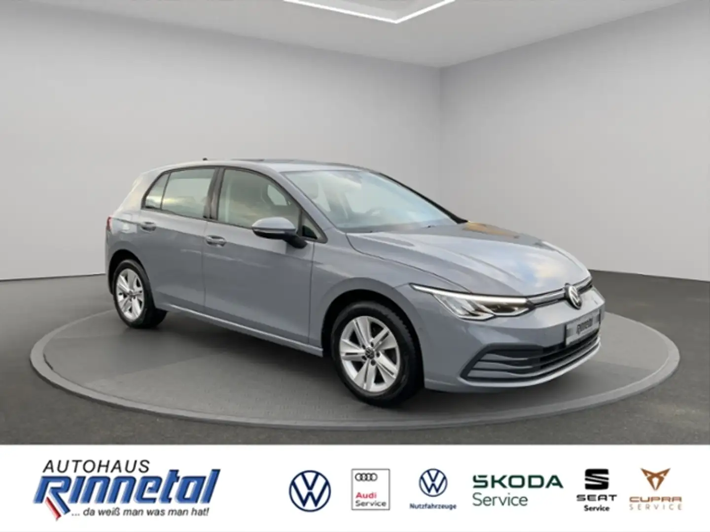 Volkswagen Golf VIII 1.5 TSI Life STANDH+NAVI PRO+ACC+LANE+SIDE A Silber - 2