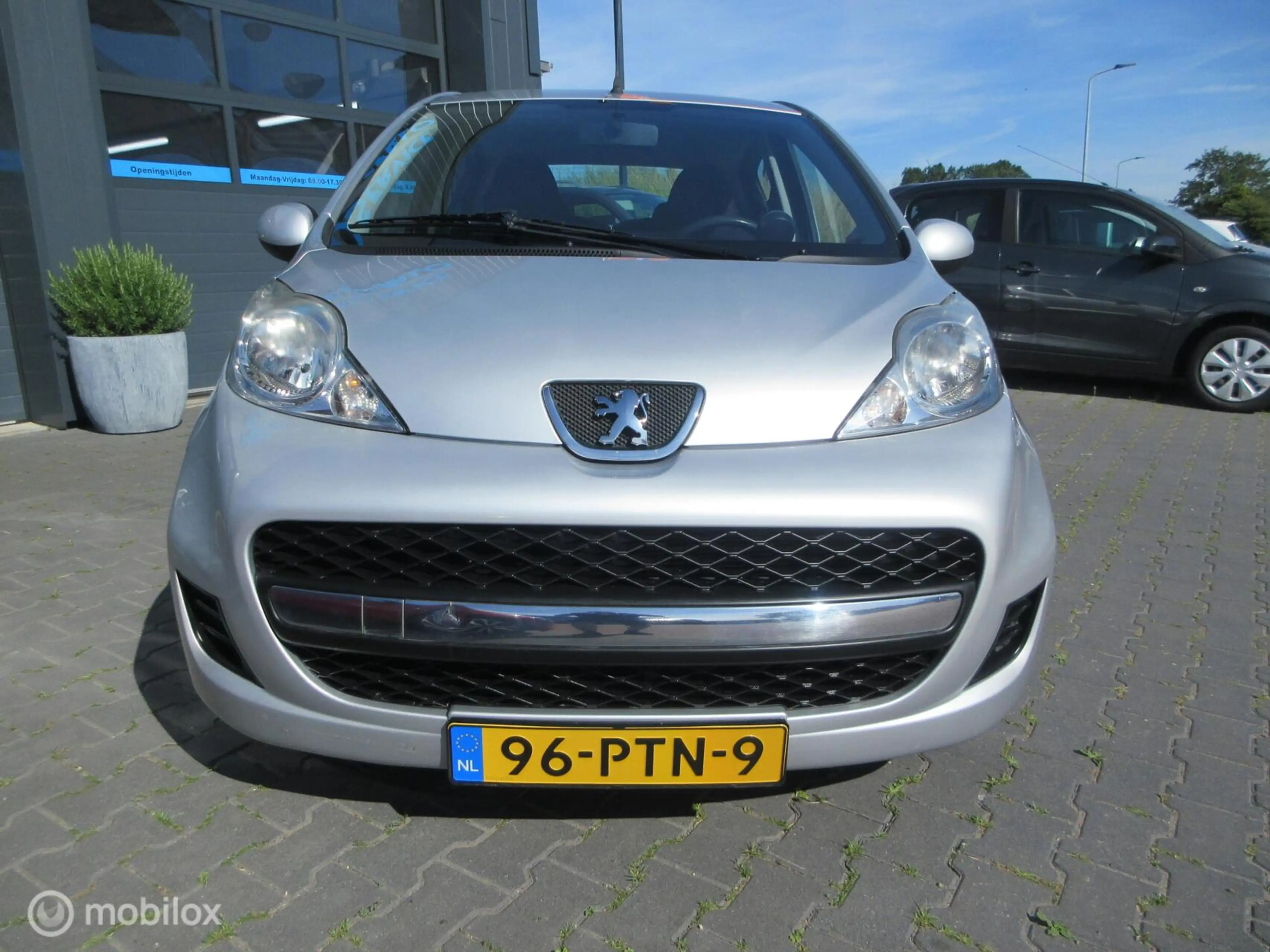 Peugeot 107 1.0-12V Millesim 200 70dkm! 5drs Airco Automaat — photo 6
