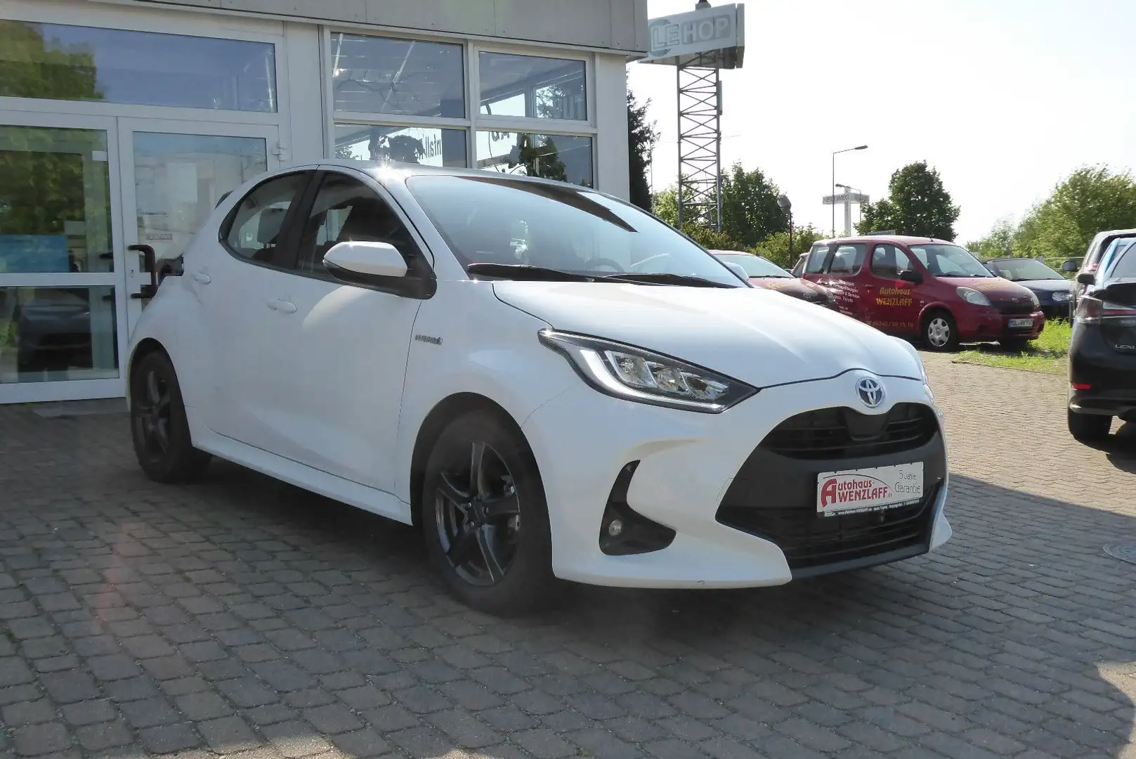 Toyota Yaris 1.5l Hybrid  Club LED, 5 Jahre  Garantie Blanc - 2